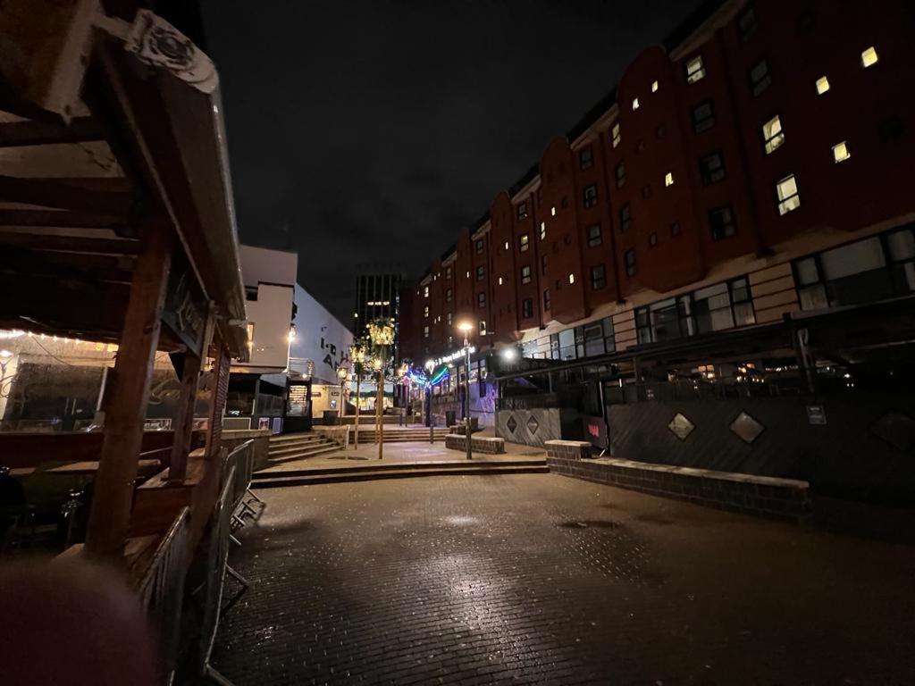 Celaka Birmingham Central Apartment エクステリア 写真